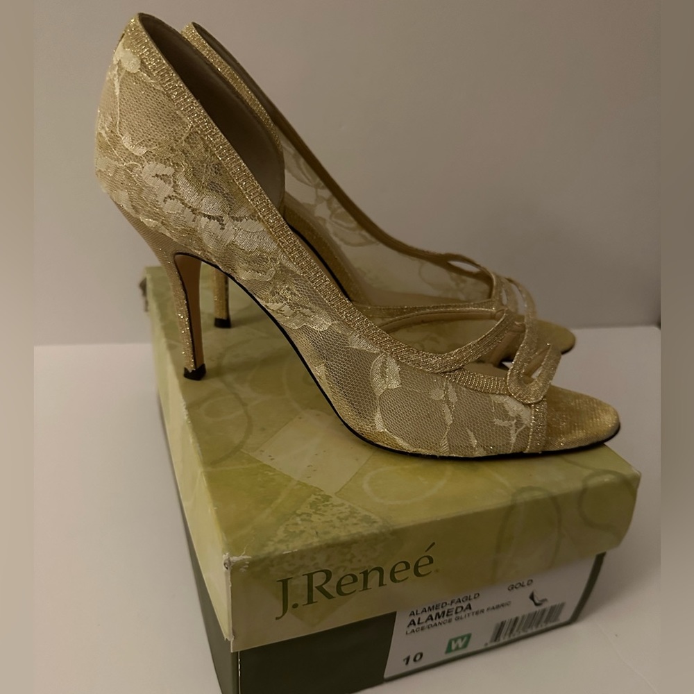 J Renee Dressy Gold Heels With Box